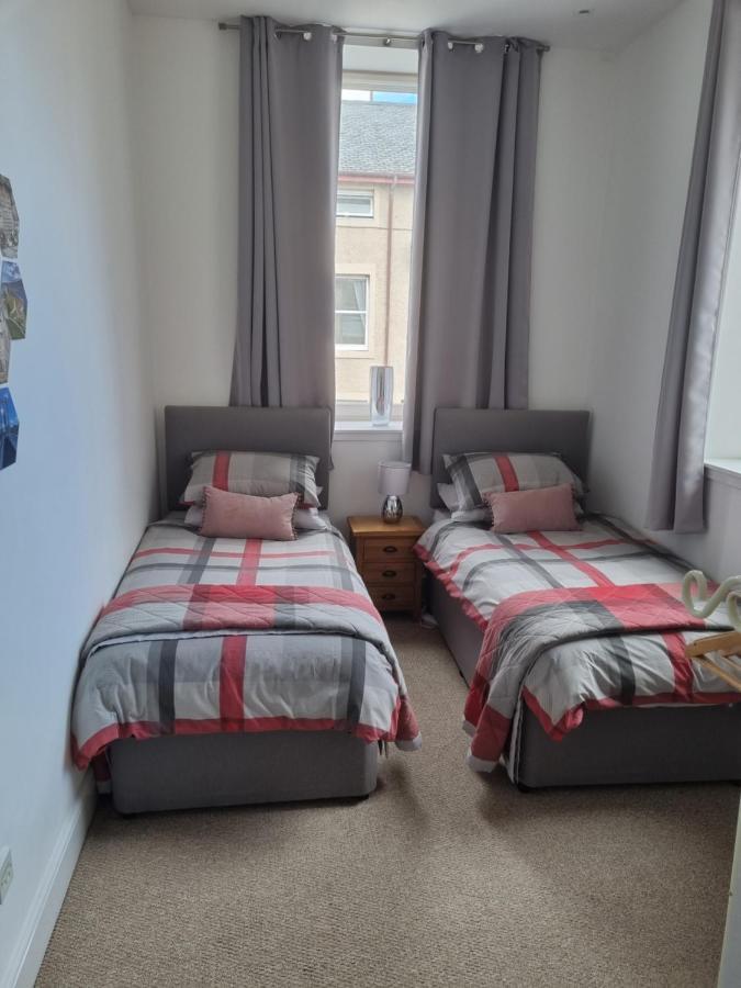 Stunning Spacious Apartment On River Ness Інвернесс Екстер'єр фото